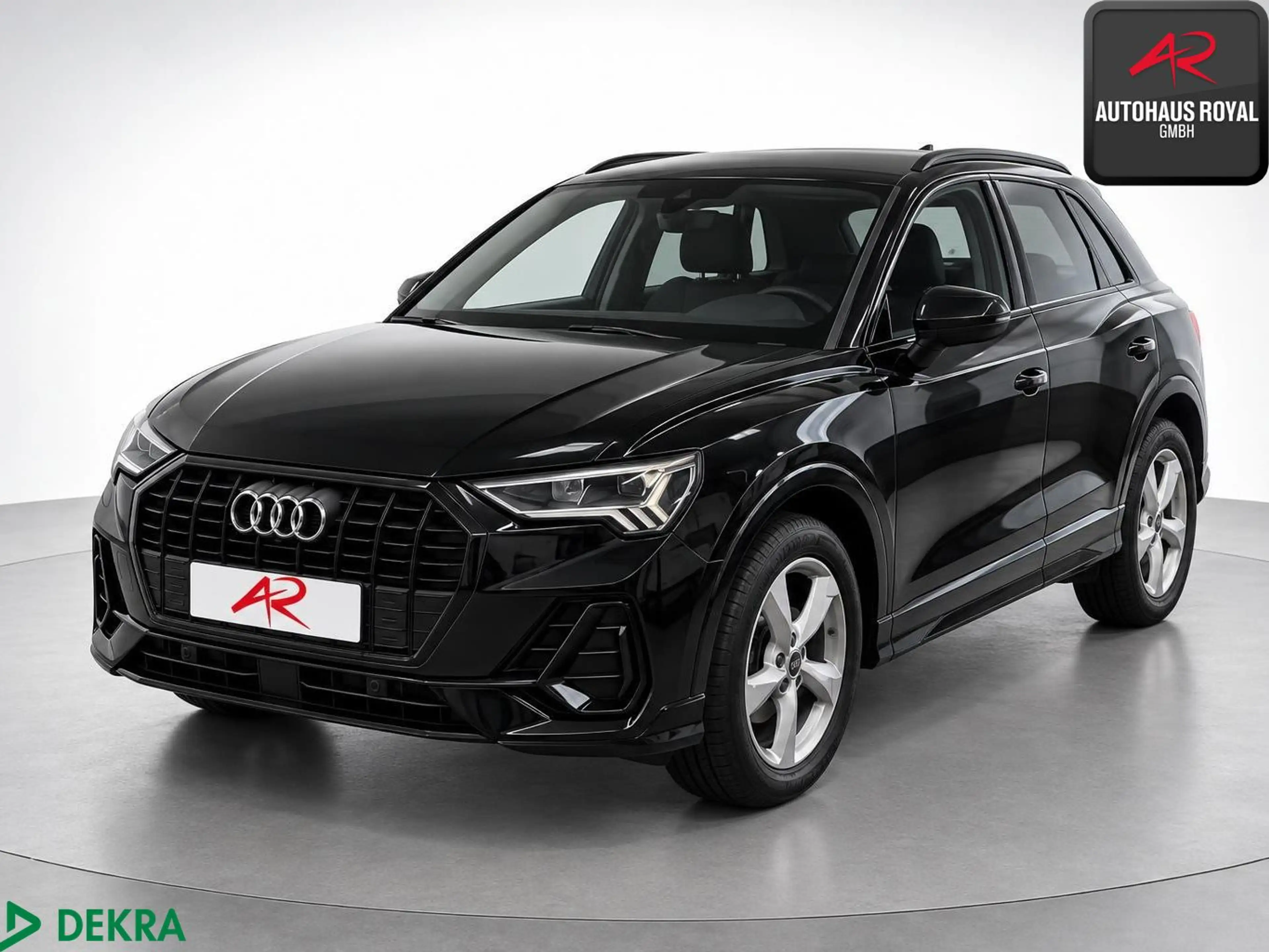Audi Q3 40 TDI S LINE KEYLESS,ACC,KAMERA,CARPLAY,SH