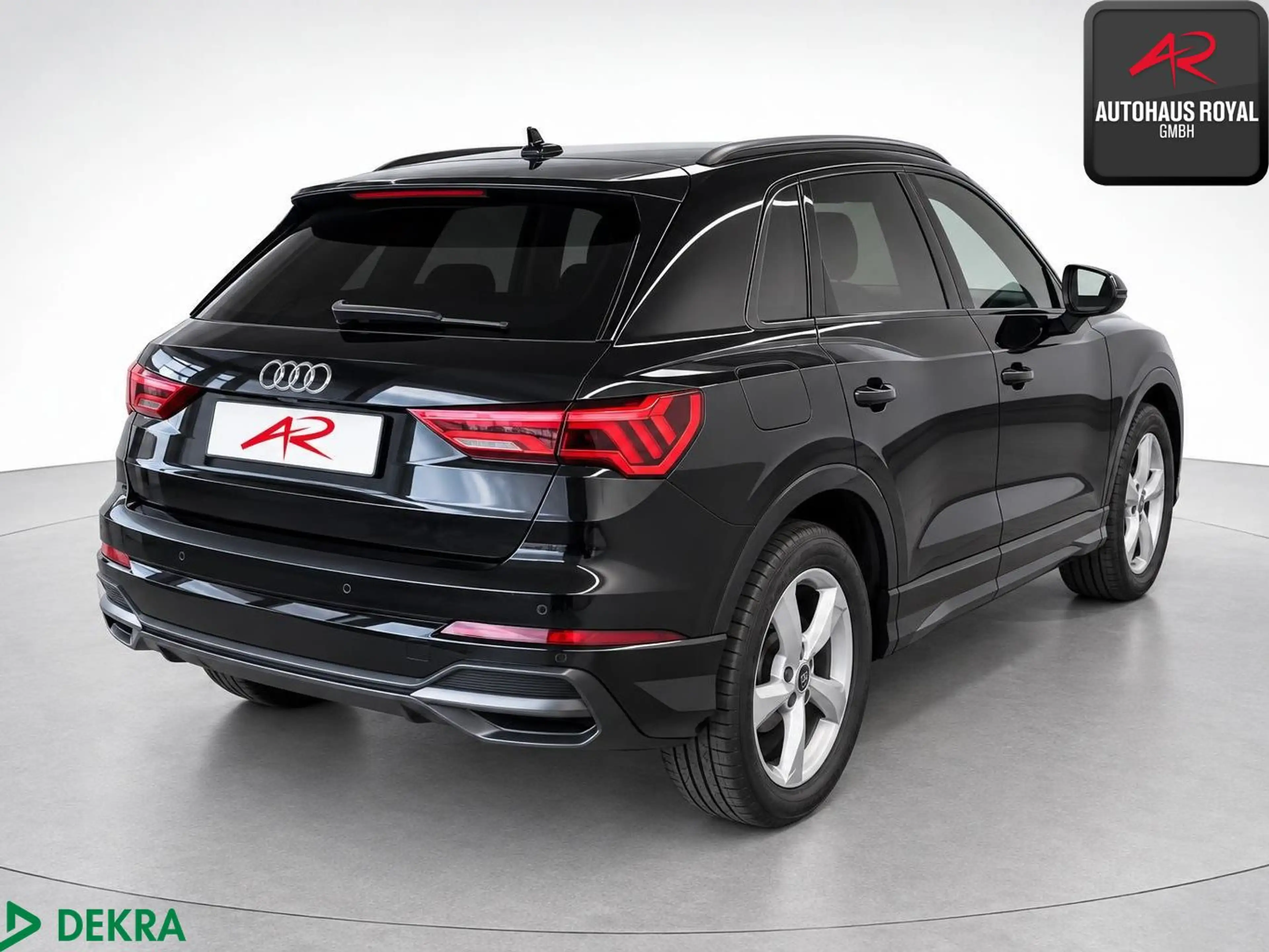 Audi Q3 40 TDI S LINE KEYLESS,ACC,KAMERA,CARPLAY,SH — photo 3