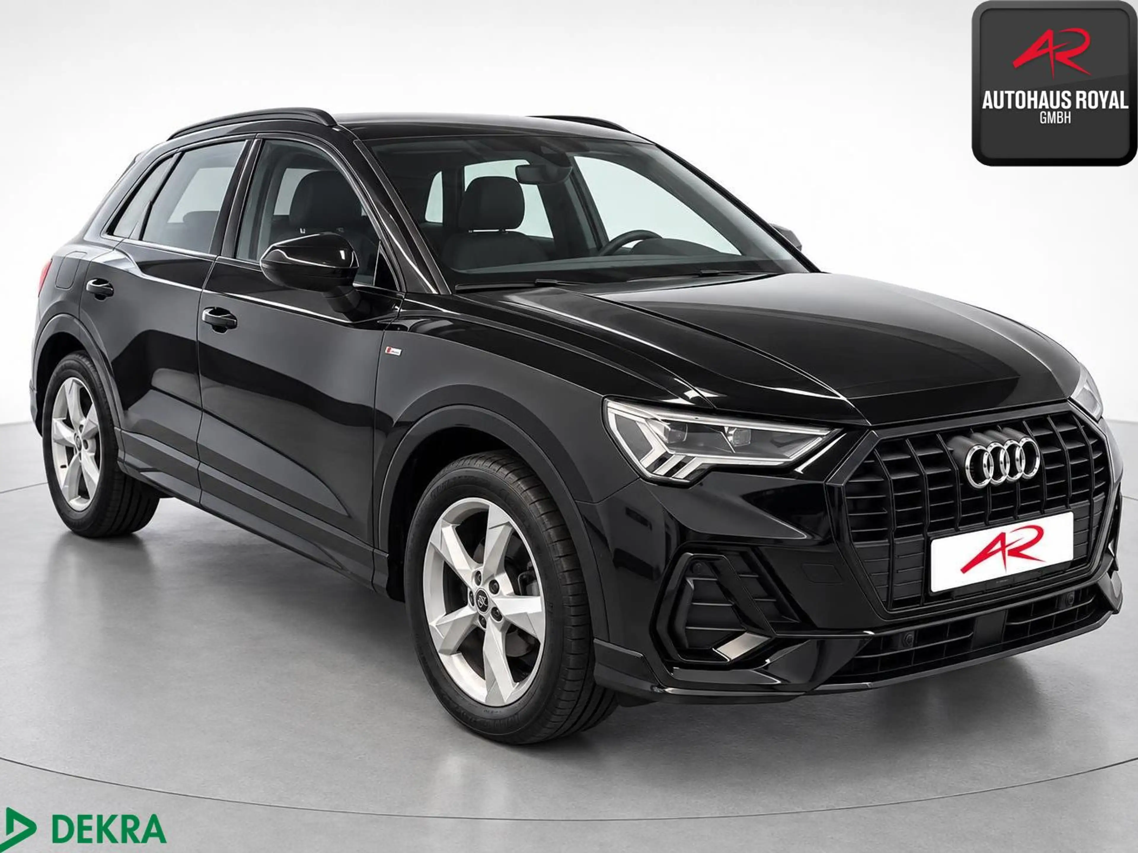 Audi Q3 40 TDI S LINE KEYLESS,ACC,KAMERA,CARPLAY,SH — photo 4