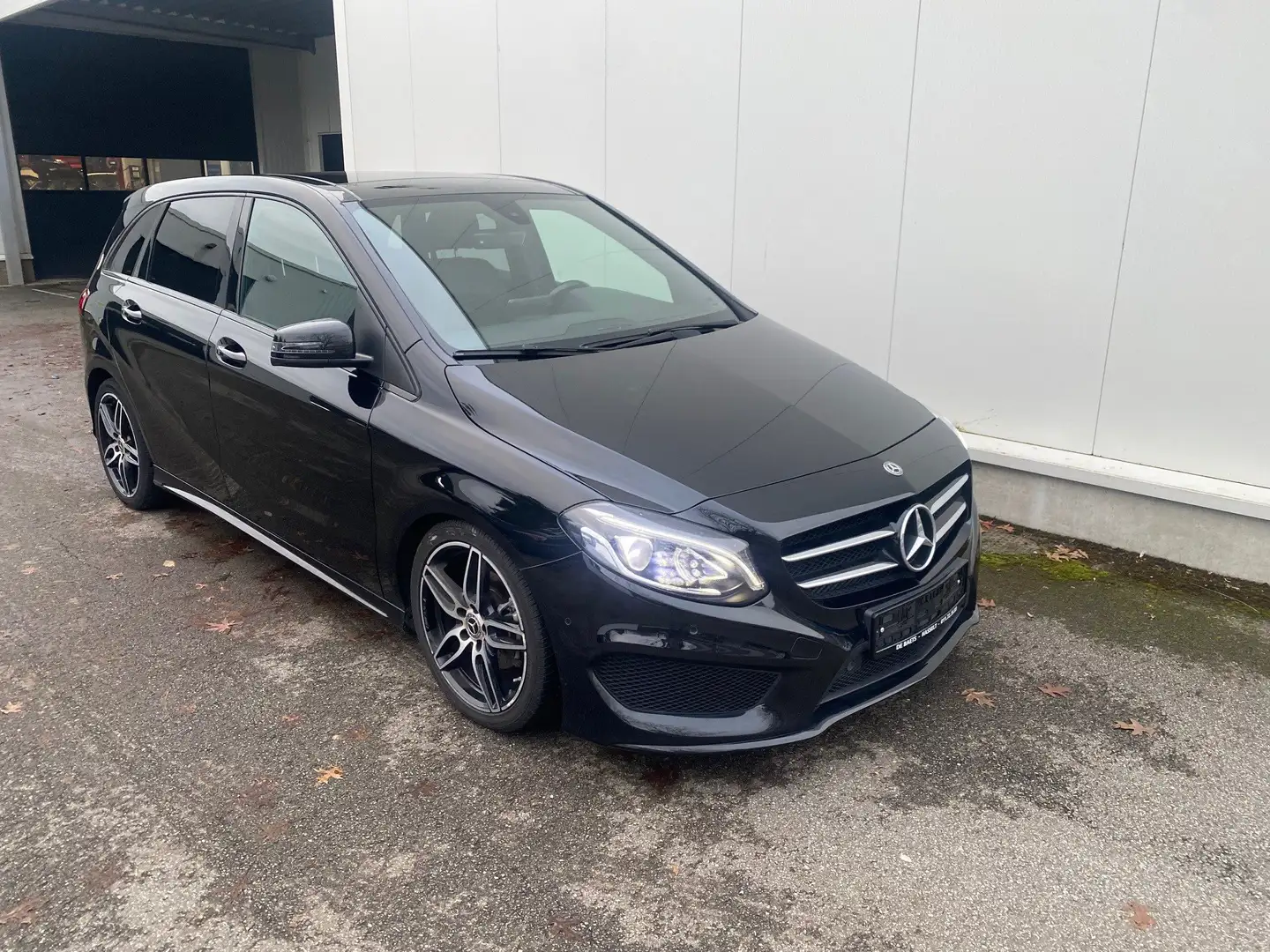 Mercedes-Benz B 200 *Automaat* Negru - 1
