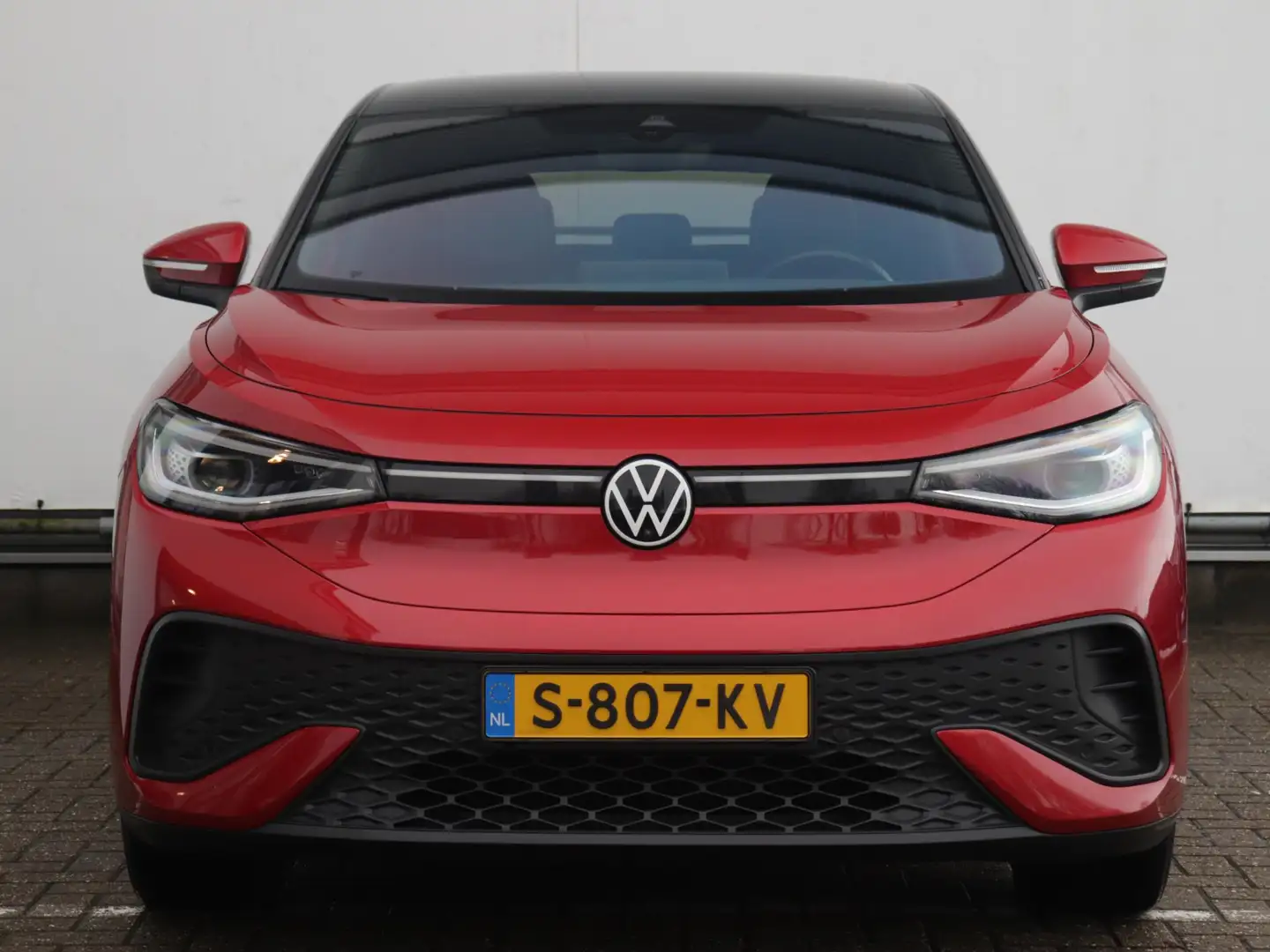 Volkswagen ID.5 Pro 77 kWh | NL-auto | Trekhaak | Panoramadak | 36 Rouge - 2
