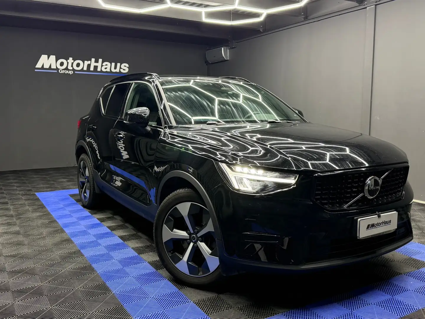 Volvo XC40 Ultimate Dark auto Zwart - 1