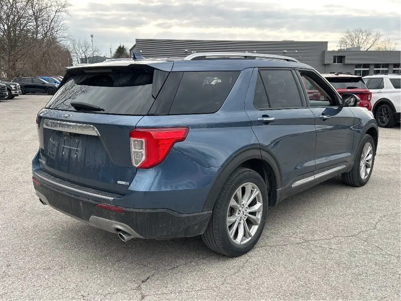 Ford Explorer снимка Ford Explorer