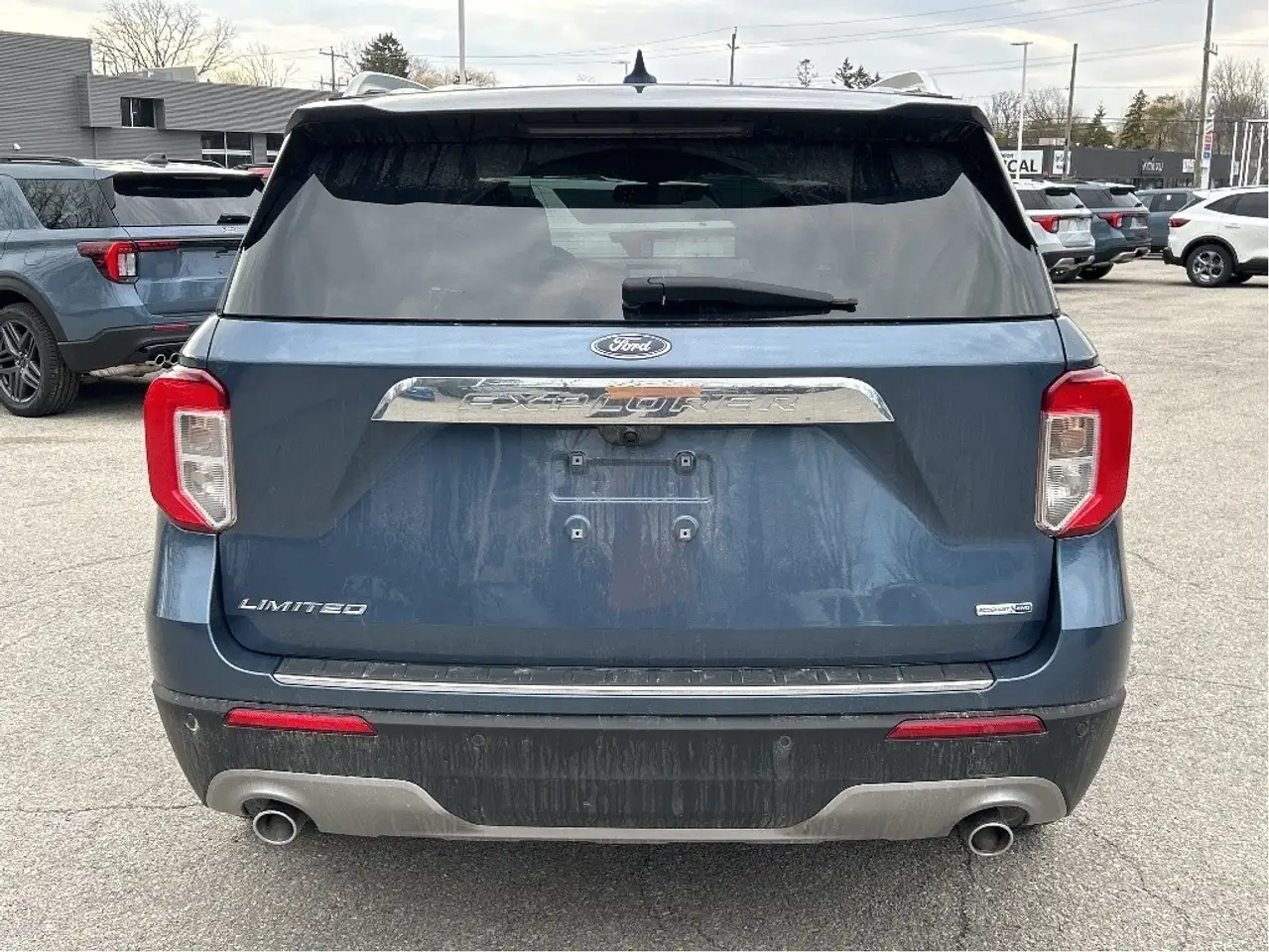 Ford Explorer снимка Ford Explorer