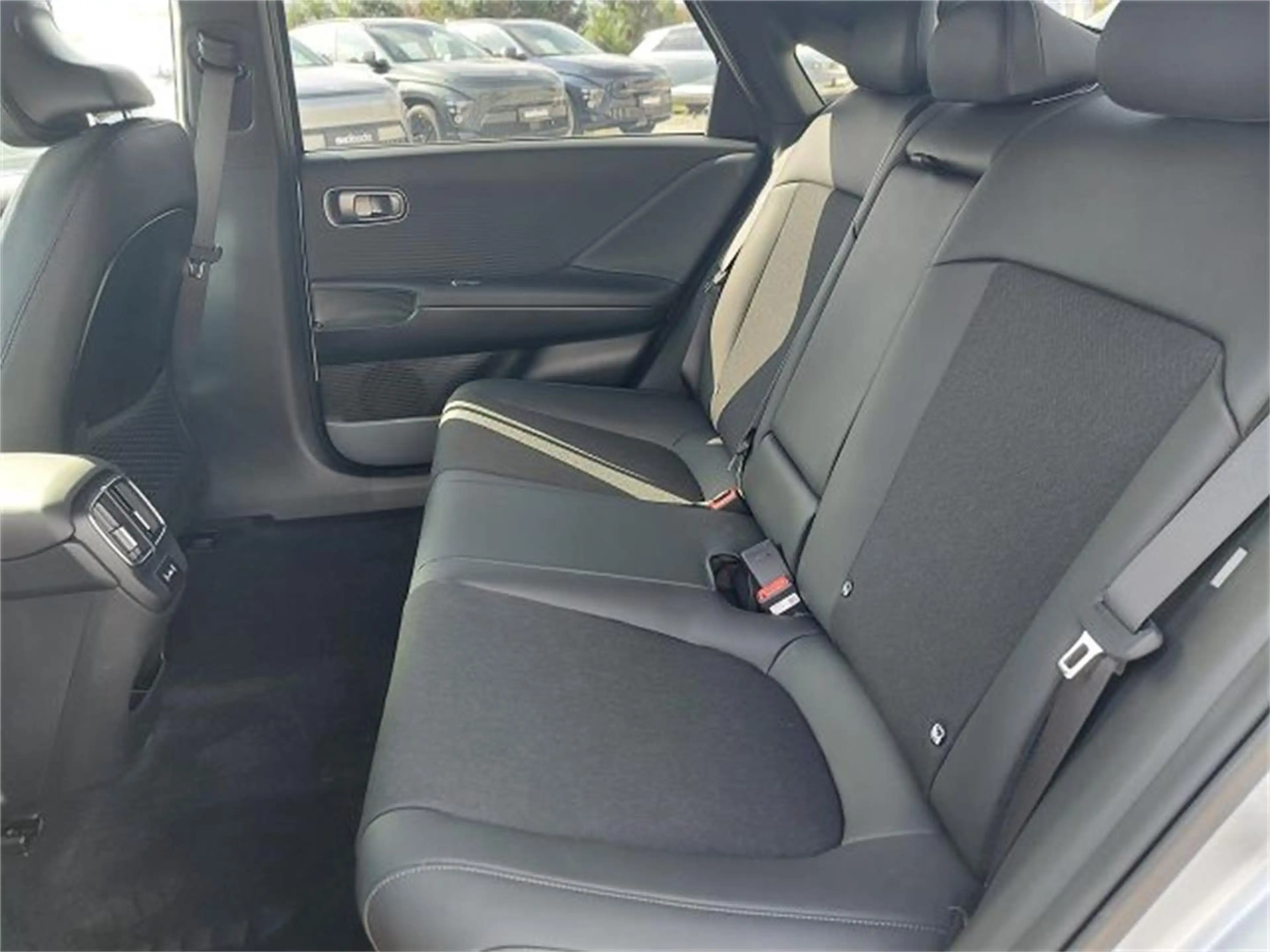 Hyundai IONIQ 6 Comfort Line 84 kWh 2WD i66c1-O4 — photo 11