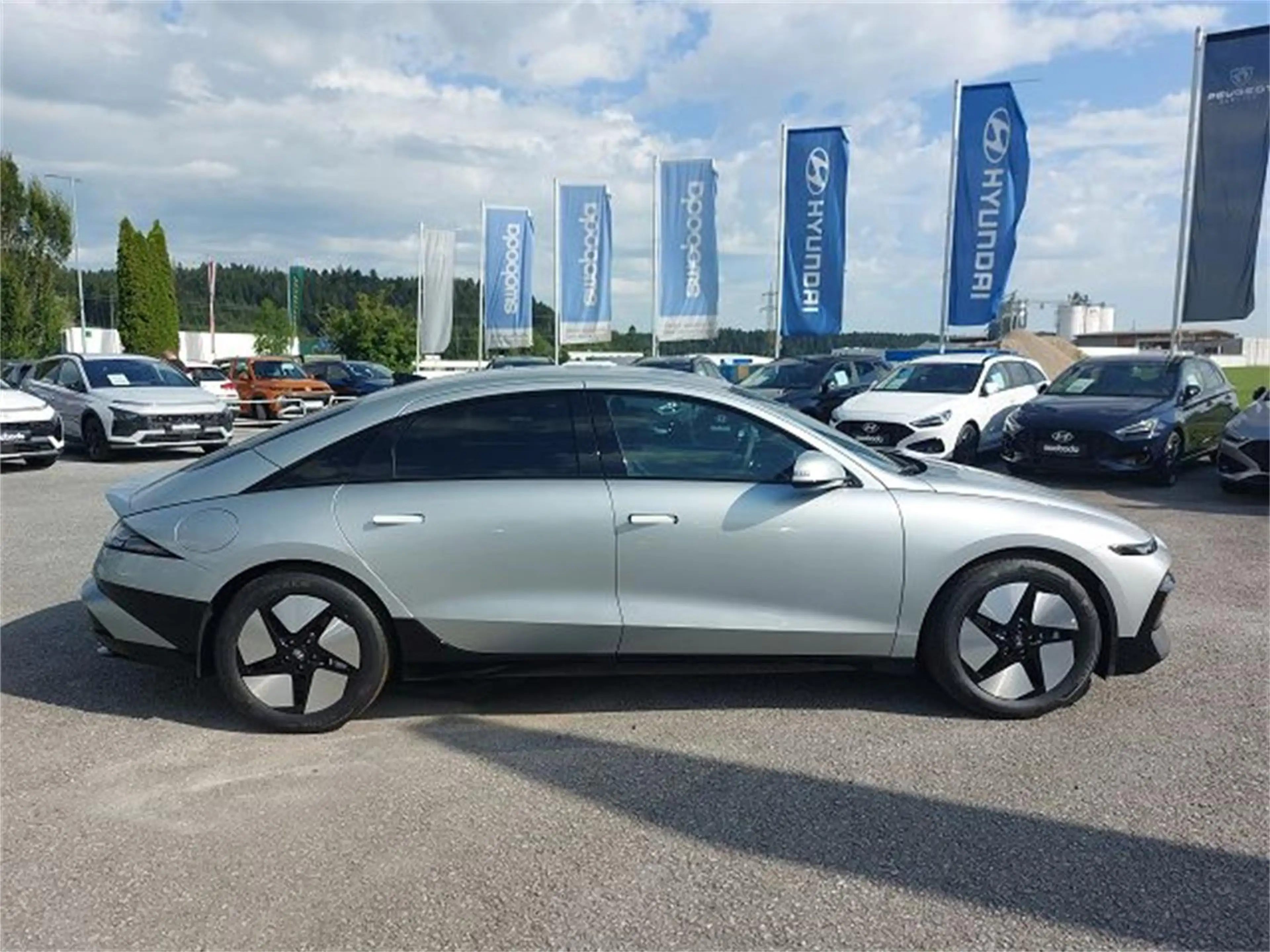 Hyundai IONIQ 6 Comfort Line 84 kWh 2WD i66c1-O4 — photo 6