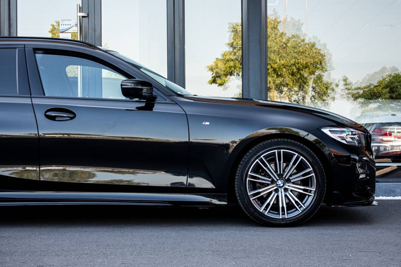 BMW 320 Touring 320iAS *M-PACK*TREKHAAK*SFEERLICHT*BLACK — photo 6