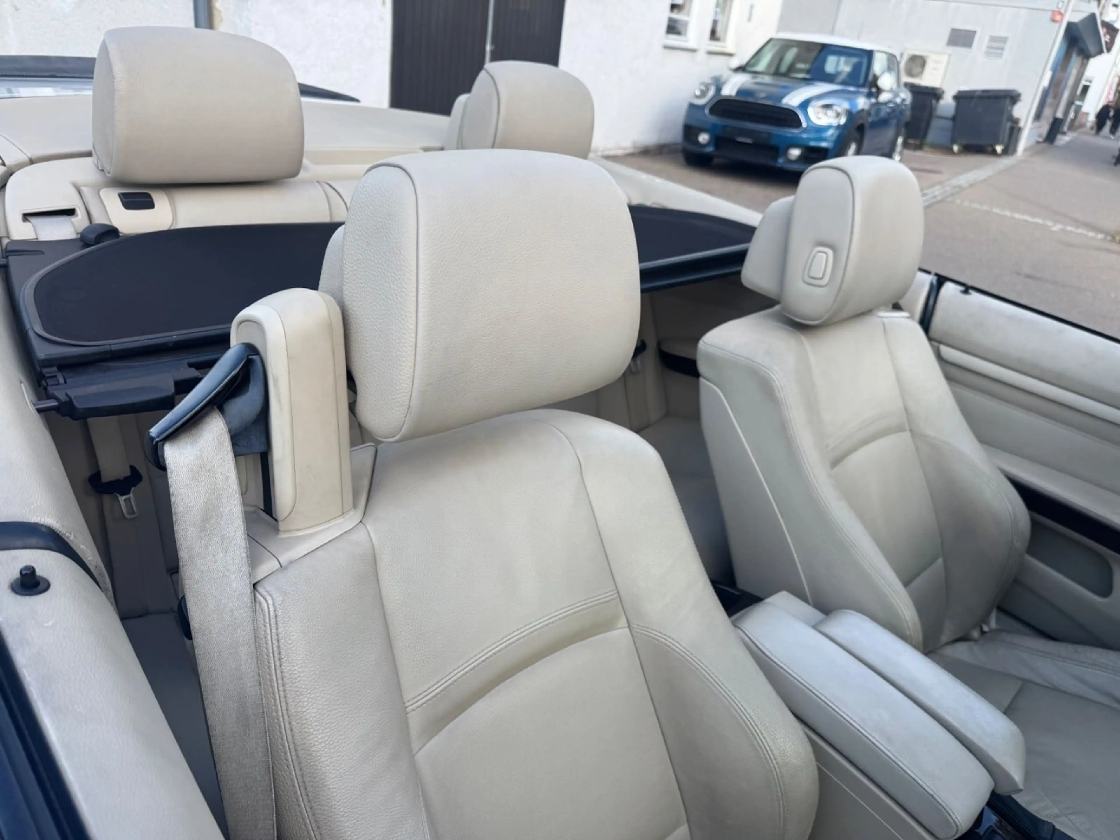 BMW 335 i Cabrio M Sportpaket/Navi/Leder/Xenon — photo 13
