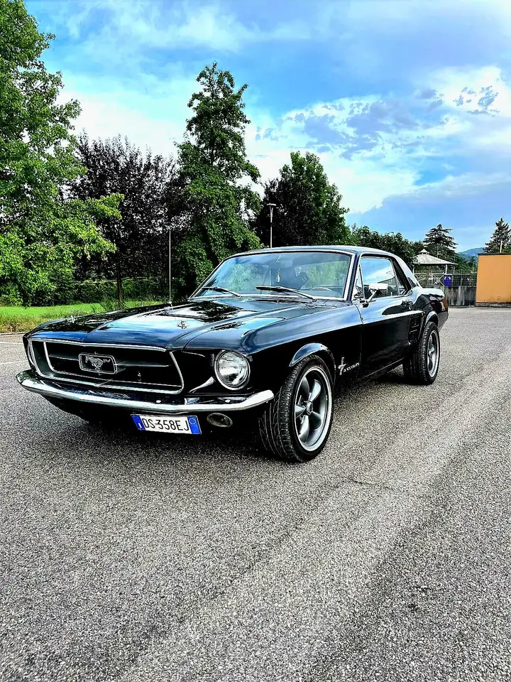 Ford Mustang, foto 1