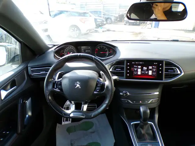 Peugeot 308 view 15
