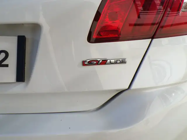 Peugeot 308 view 7