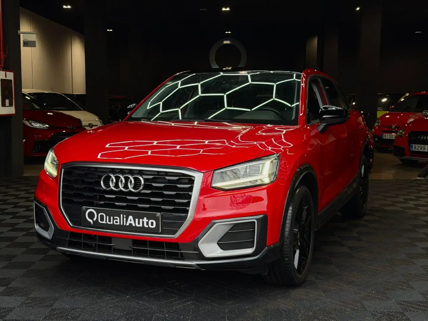 Audi Q2 30 TFSI Sport 85kW Rojo - 2