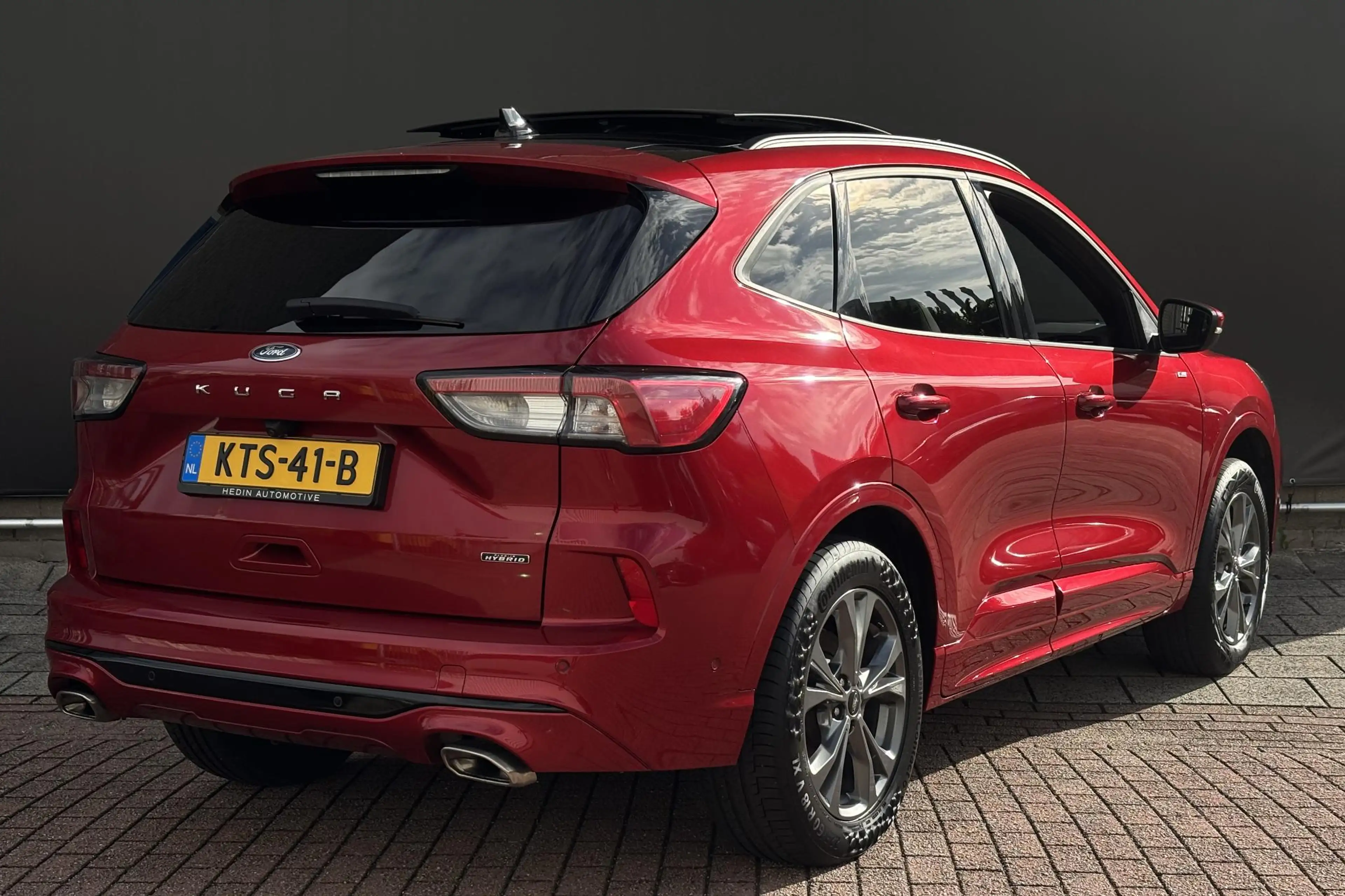 Ford Kuga 2.5 PHEV ST-Line X — photo 5