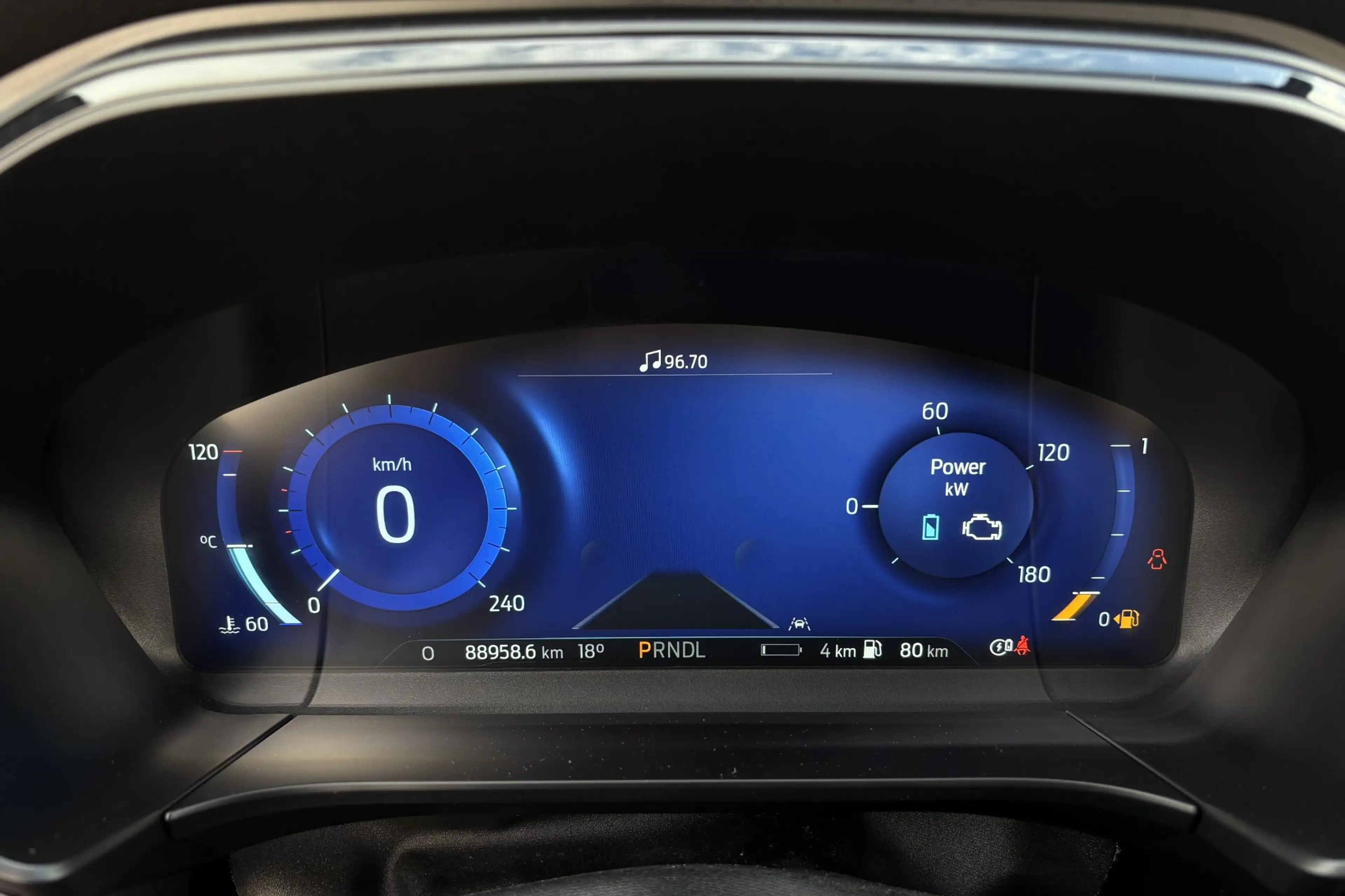 Ford Kuga 2.5 PHEV ST-Line X — photo 13