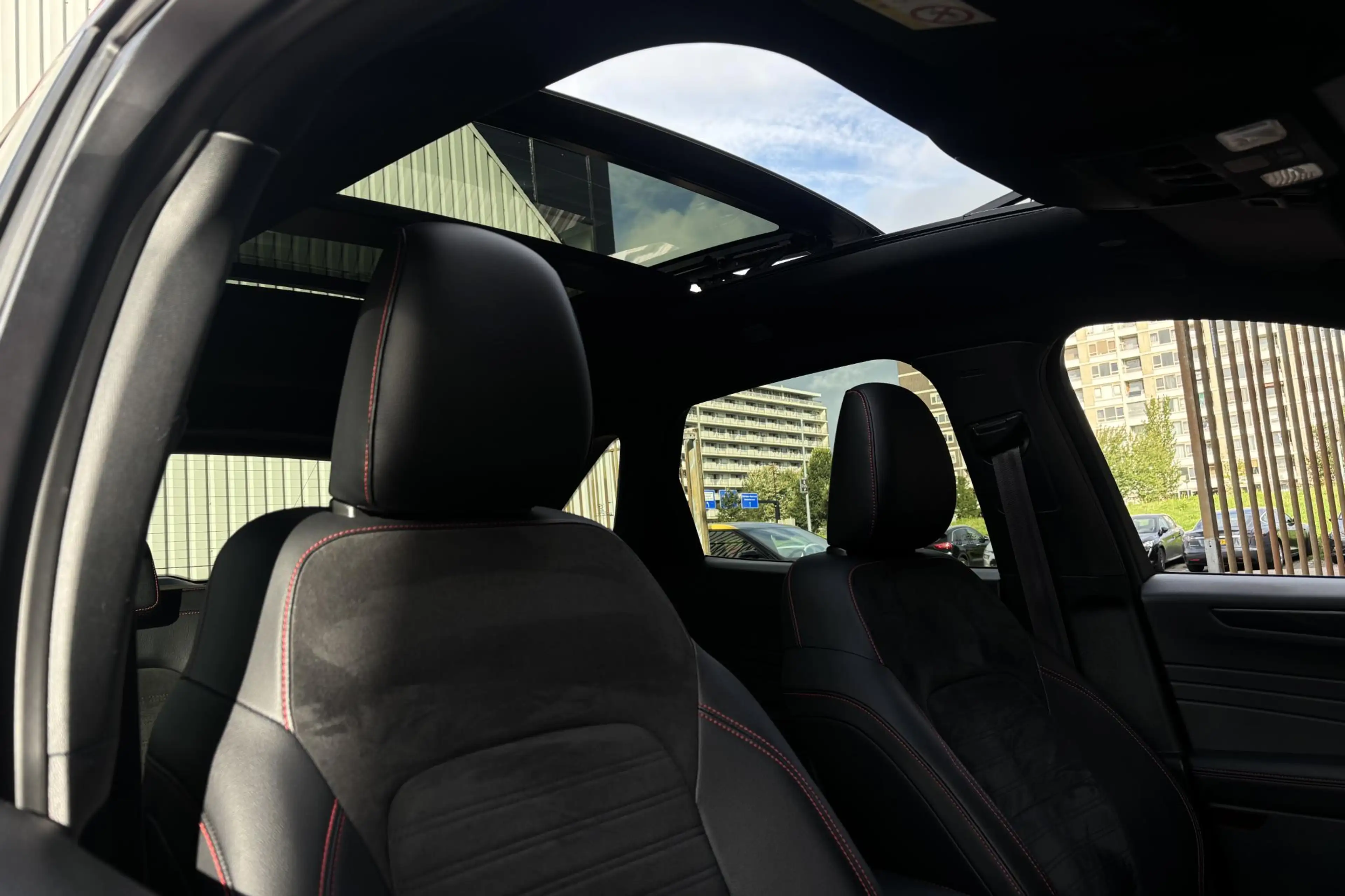 Ford Kuga 2.5 PHEV ST-Line X — photo 9