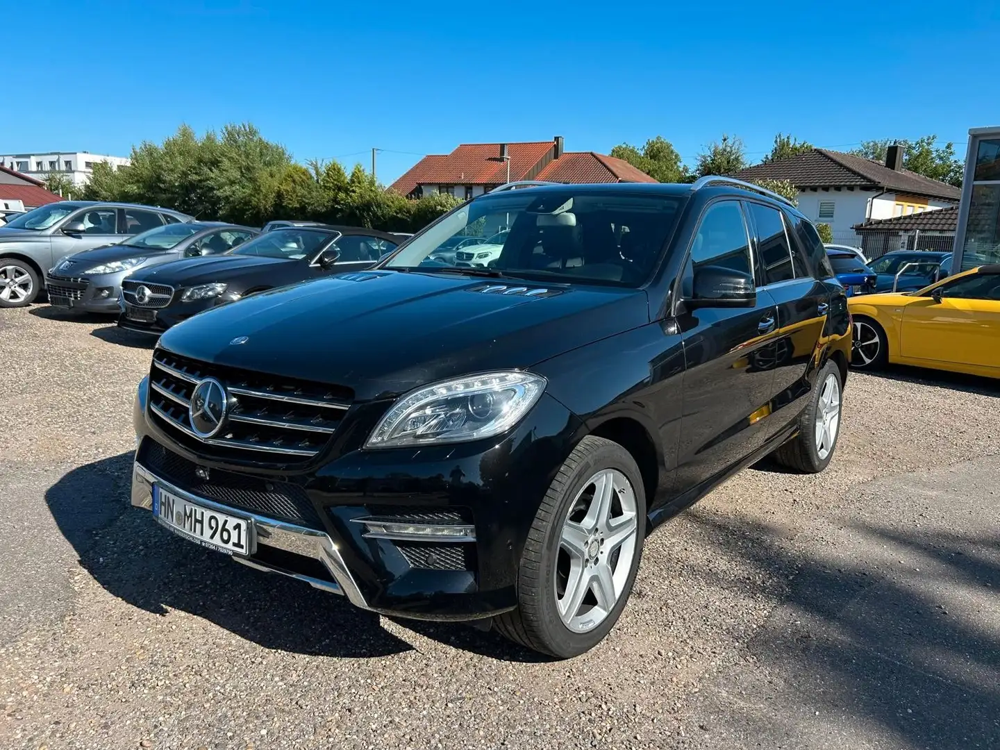 Mercedes-Benz ML 350 BlueTec*AMG*AHK*H&K*360*DIST*LED*SCHIEB Noir - 1