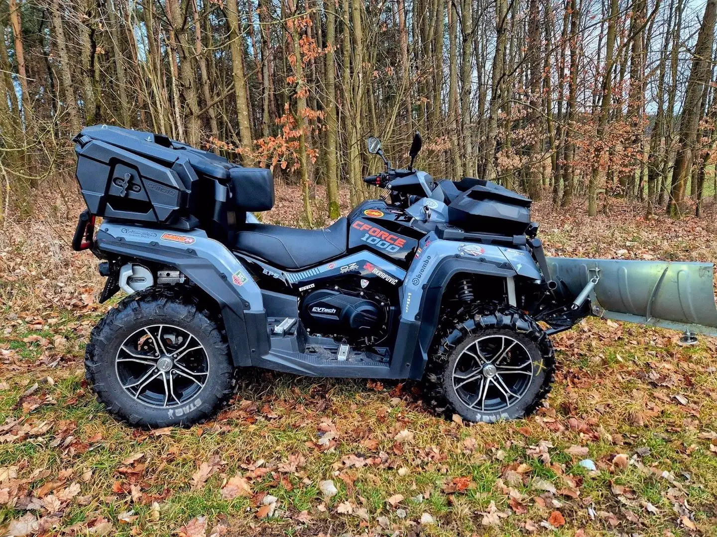 CFMOTO CForce 1000 Szürke - 2