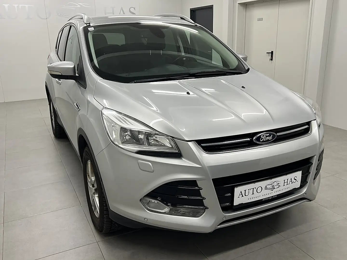 Ford Kuga 2,0 TDCi Titanium 4x4 *Export* Silber - 1
