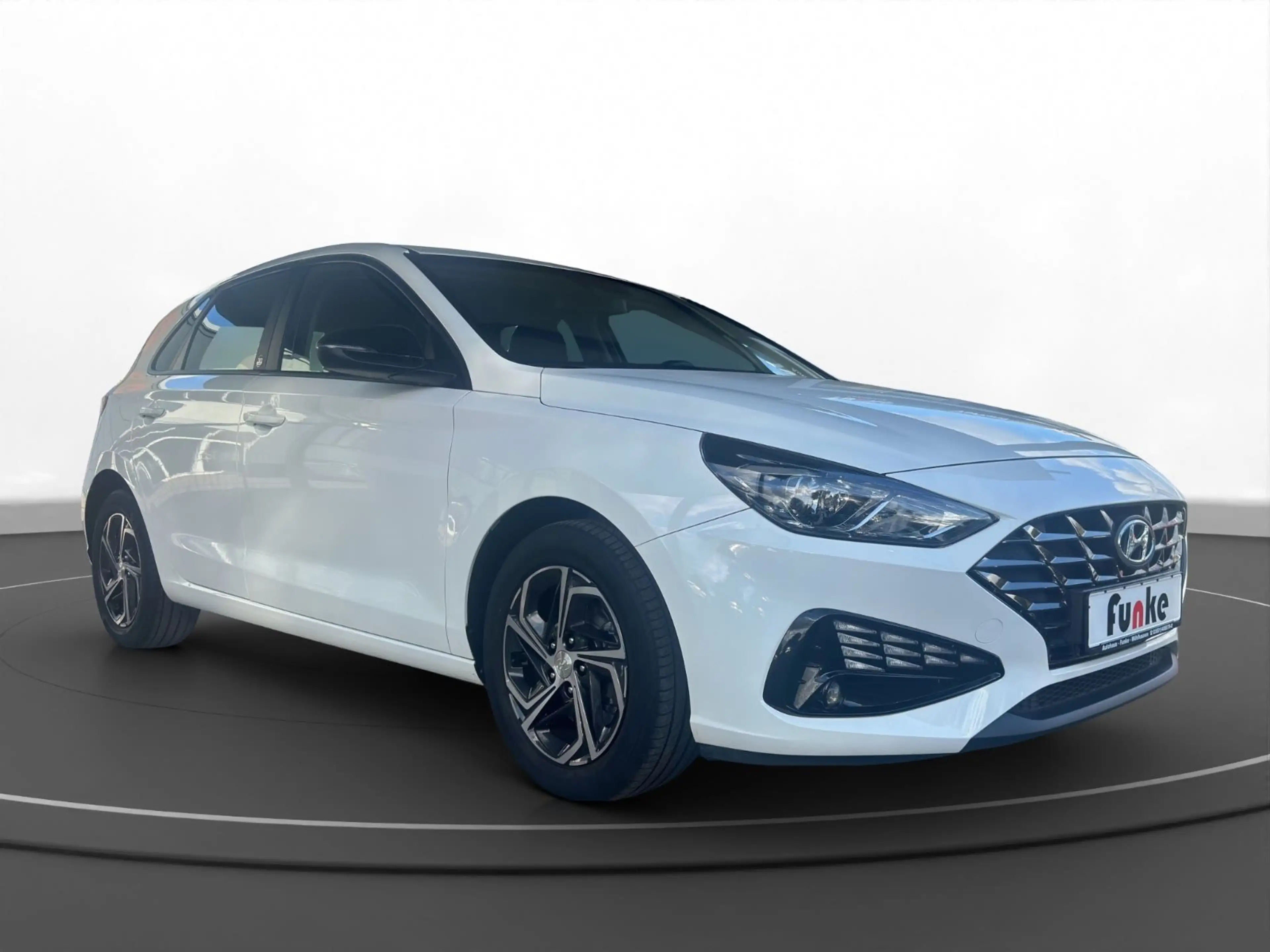 Hyundai i30 Edition 30+ **Automatik**NAVI**Kamera**SHZ** — photo 2