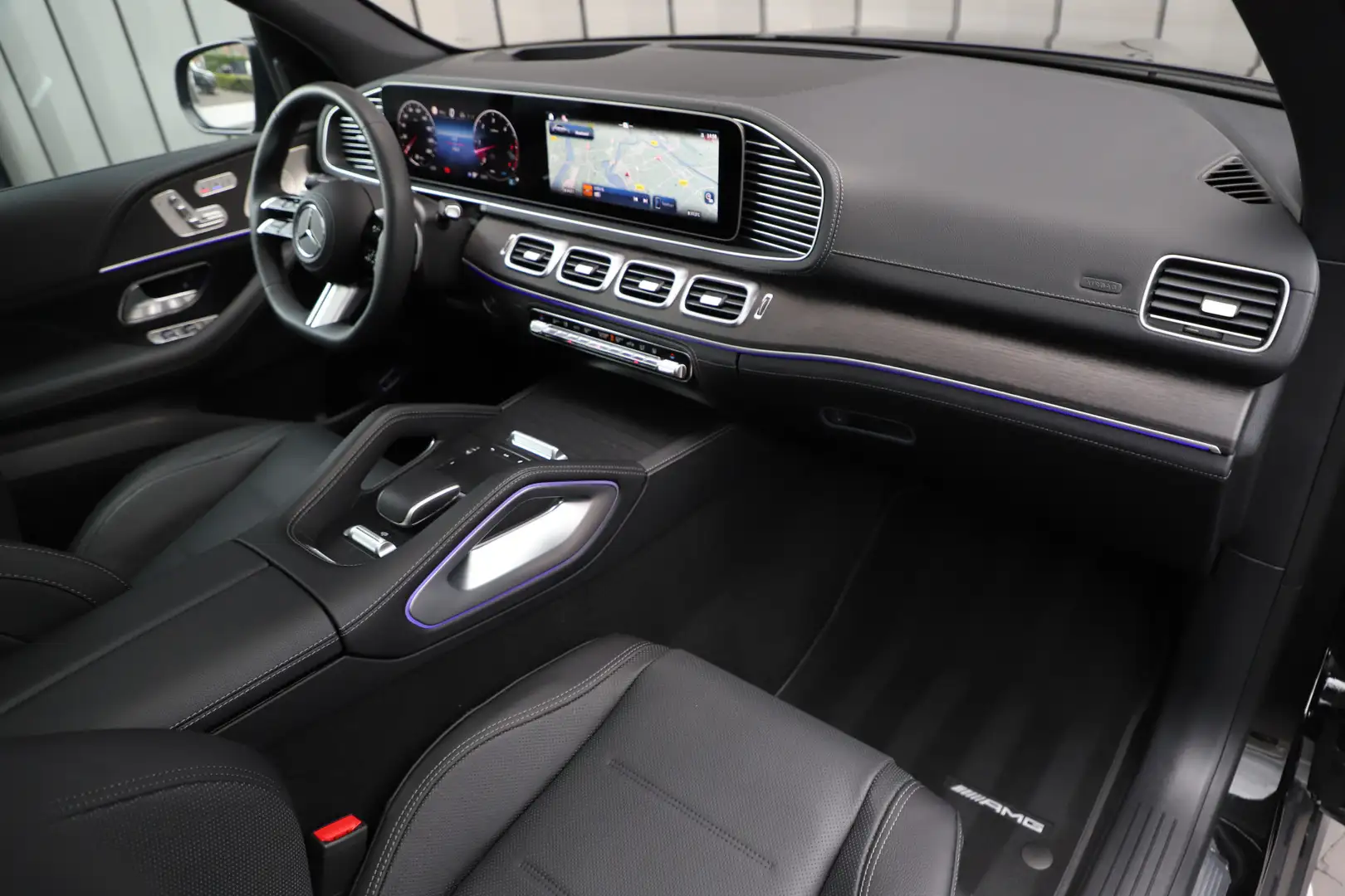 Mercedes-Benz GLE 450 450d AMG 4-Matic | 367PK | Luchtvering | Pano | He Zwart - 2
