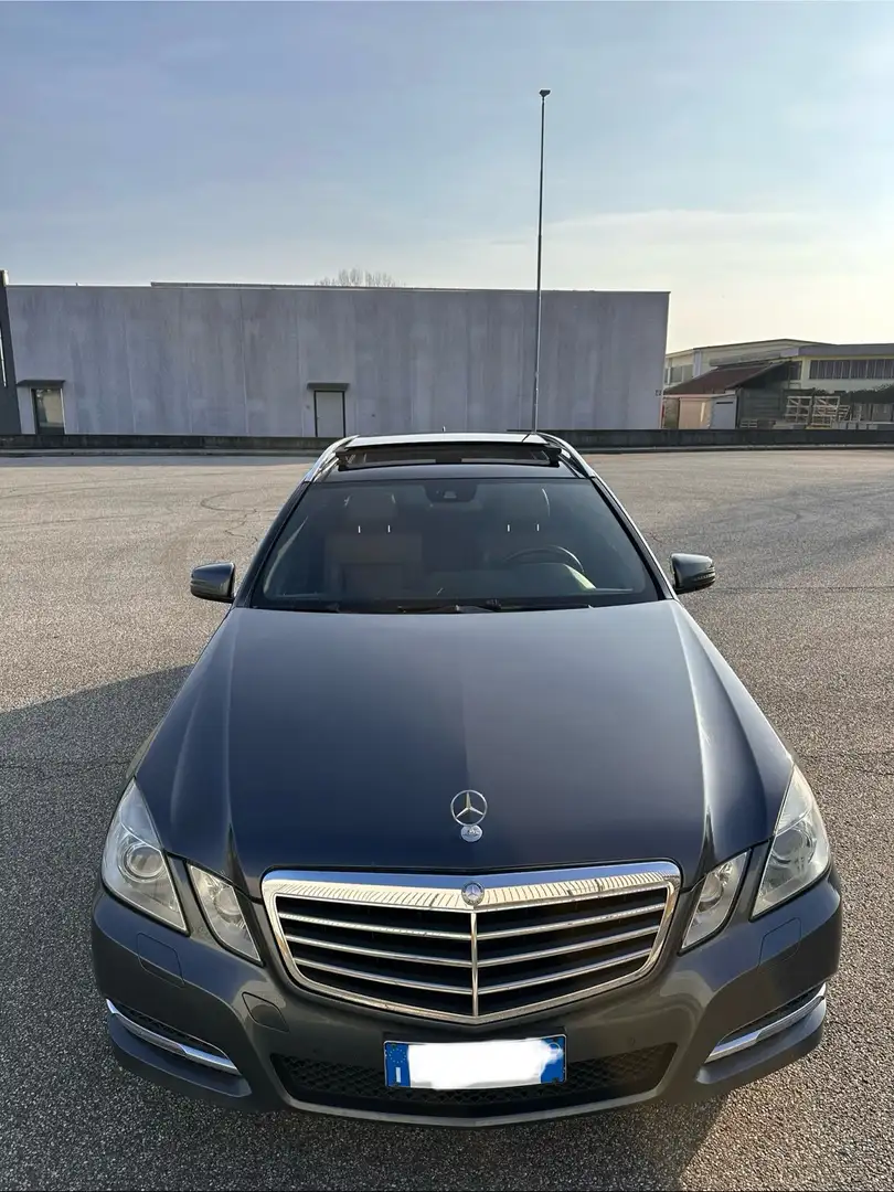 Mercedes-Benz E 250 CDI 4Matic BlueEFFICIENCY Avantgarde - 1