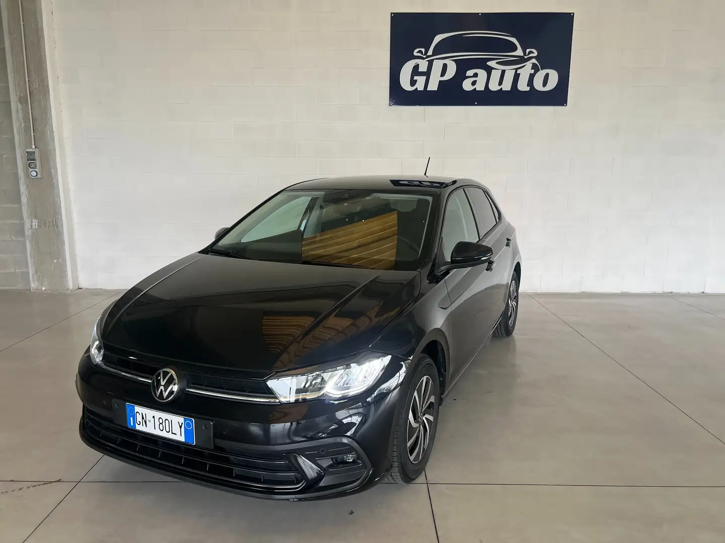 Volkswagen Polo Polo VI 2022 1.0 evo Life 80cv ok neopatentati Nero - 1