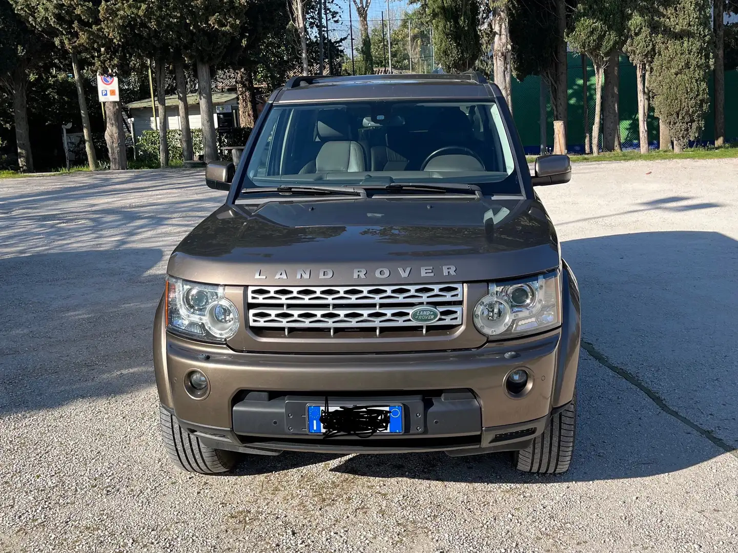 Land Rover Discovery sdv6 hse Bronz - 1