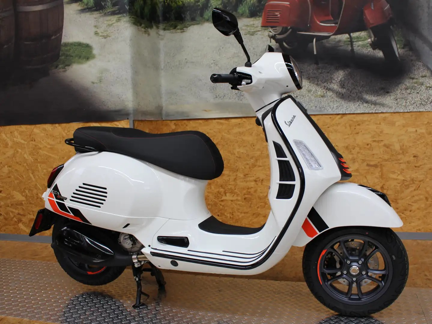 Vespa GTS Super Sport 125 GTS 125 Super Sport E5+ =NEU= 4-J.Garant 0,00%Fina Weiß - 1