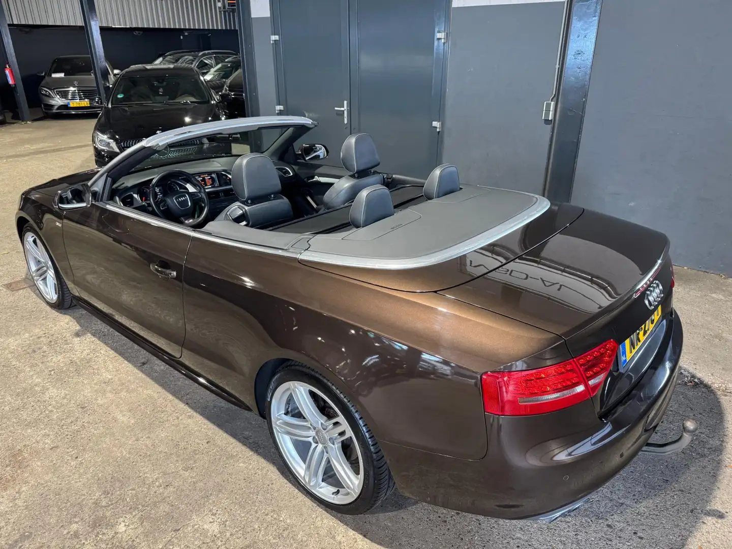 Audi A5 Cabriolet 1.8 TFSI Pro Line S S-Line Onderhouden T Bruin - 2