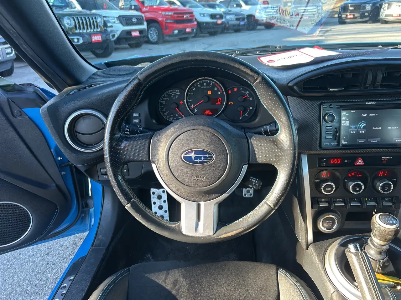 Subaru BRZ снимка Subaru BRZ