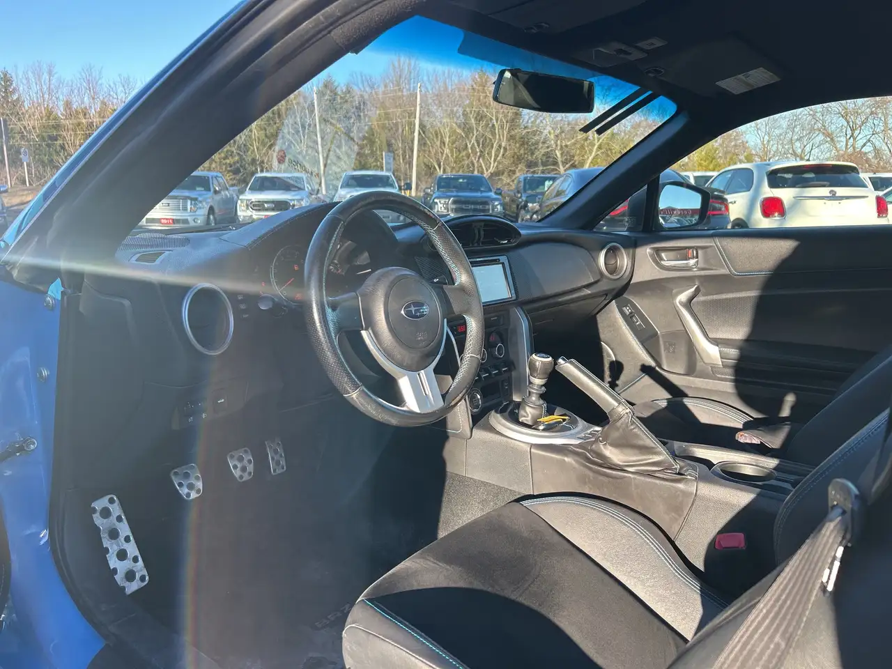 Subaru BRZ снимка Subaru BRZ