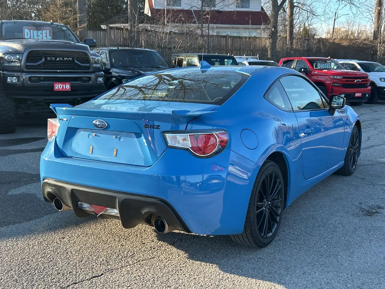 Subaru BRZ снимка Subaru BRZ
