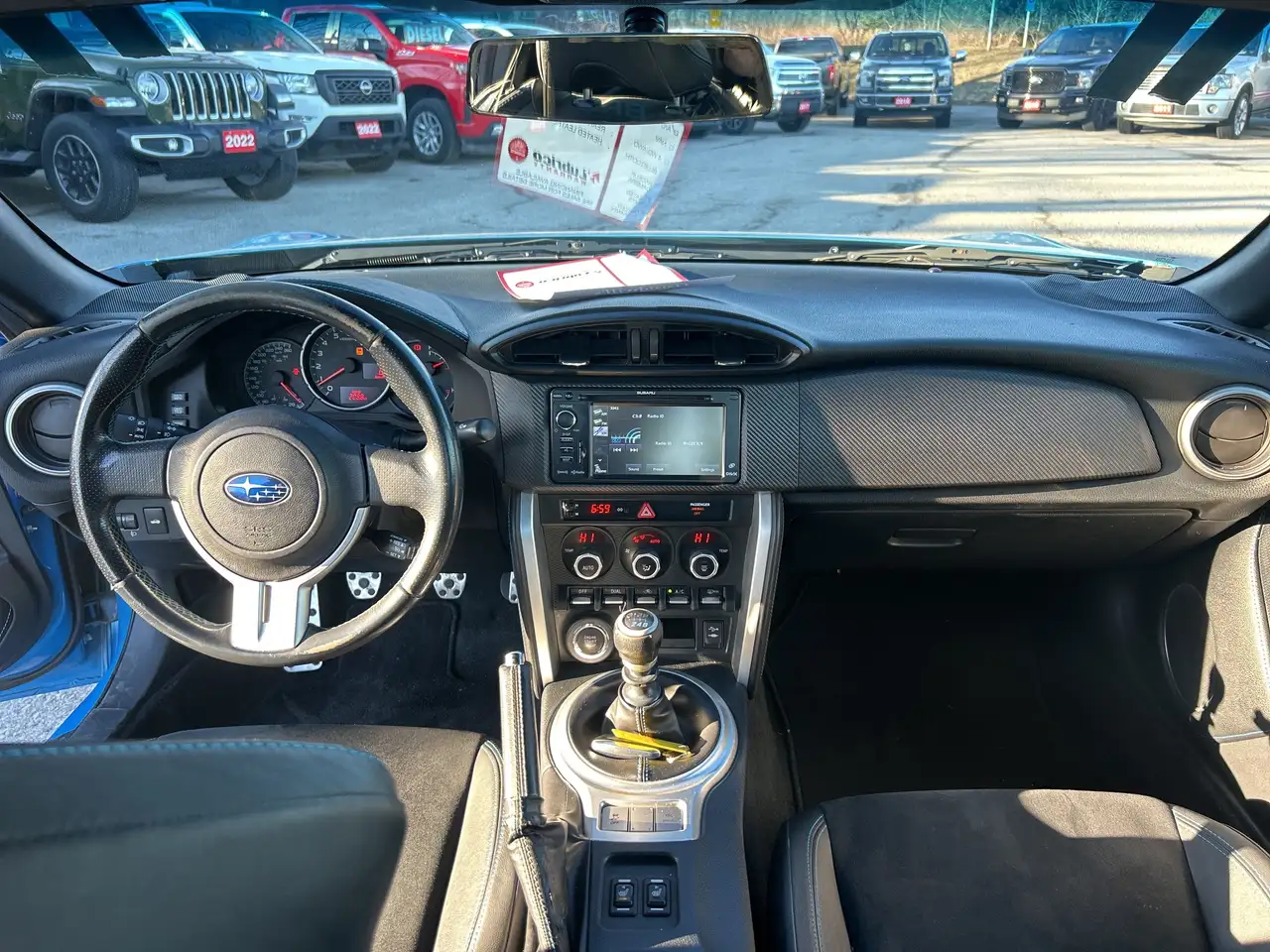 Subaru BRZ снимка Subaru BRZ