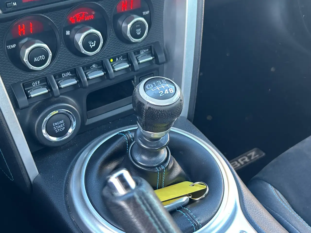 Subaru BRZ снимка Subaru BRZ