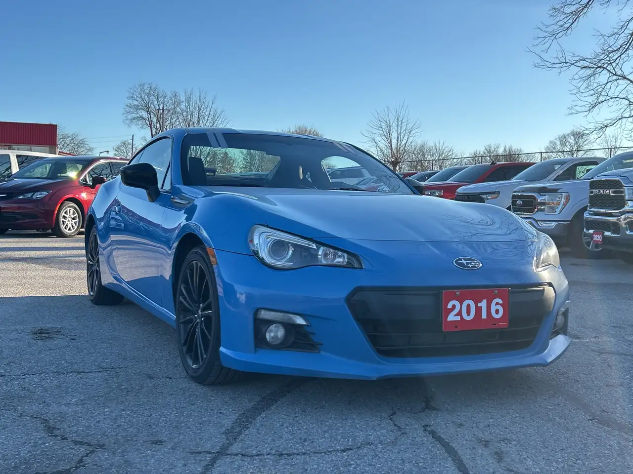 Subaru BRZ снимка Subaru BRZ