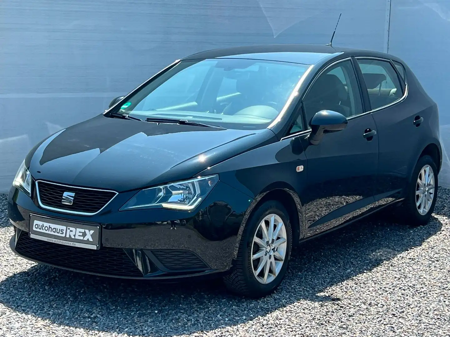 SEAT Ibiza 1,0 TSI DSG "Style" AUTOMATIK NAVI +1 HAND Schwarz - 1
