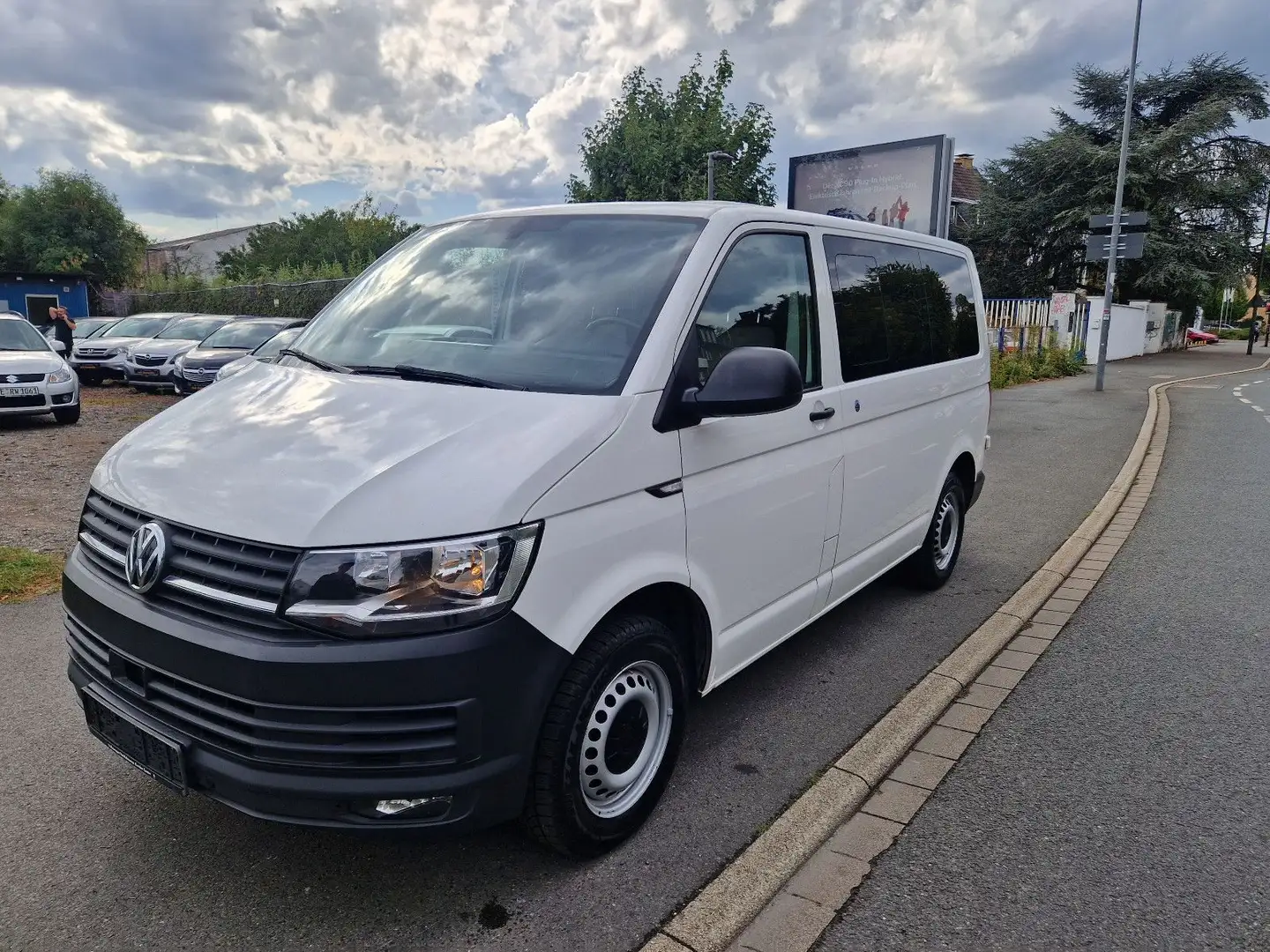 Volkswagen T6 Transporter Navi,Multi,PDC; Neue Inspektion Weiß - 2