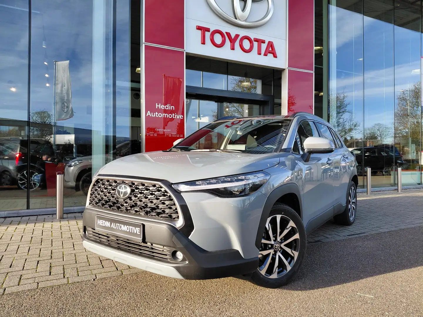 Toyota Corolla Cross 1.8 Hybrid Style - 1