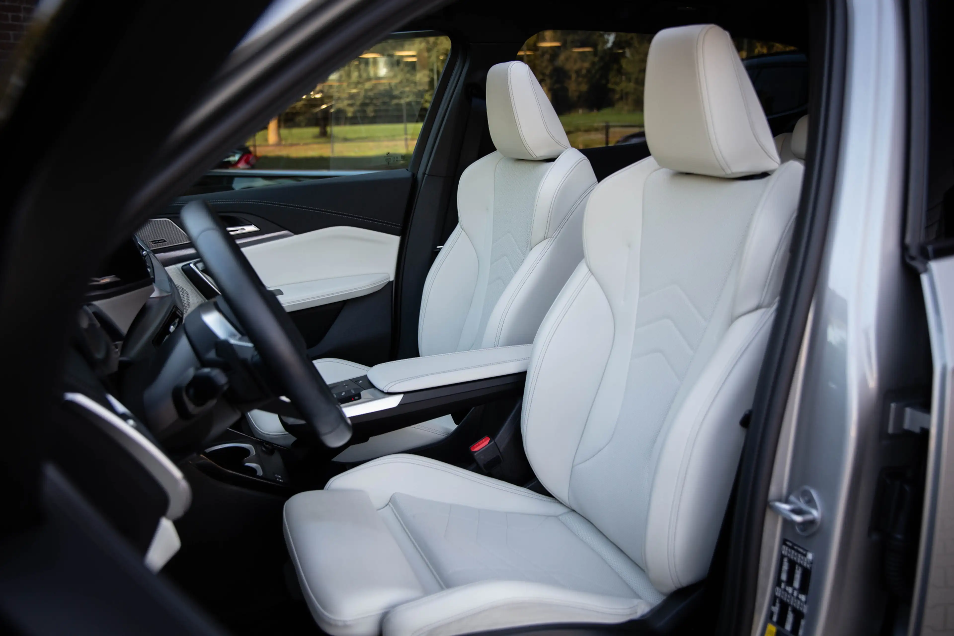 BMW X1 xDrive25e M-sport , Trekhaak, Panoramadak, Harman — photo 3