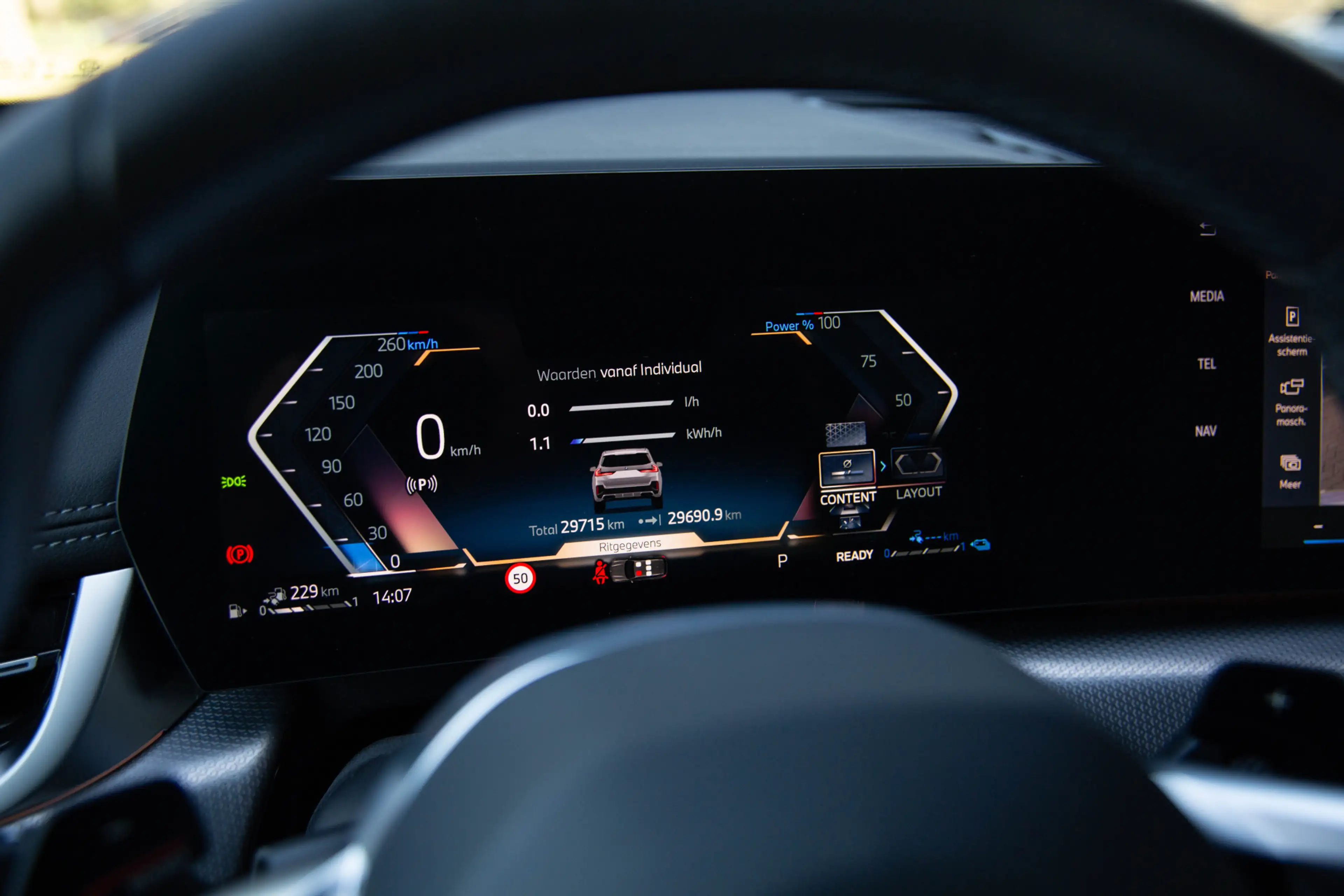 BMW X1 xDrive25e M-sport , Trekhaak, Panoramadak, Harman — photo 14
