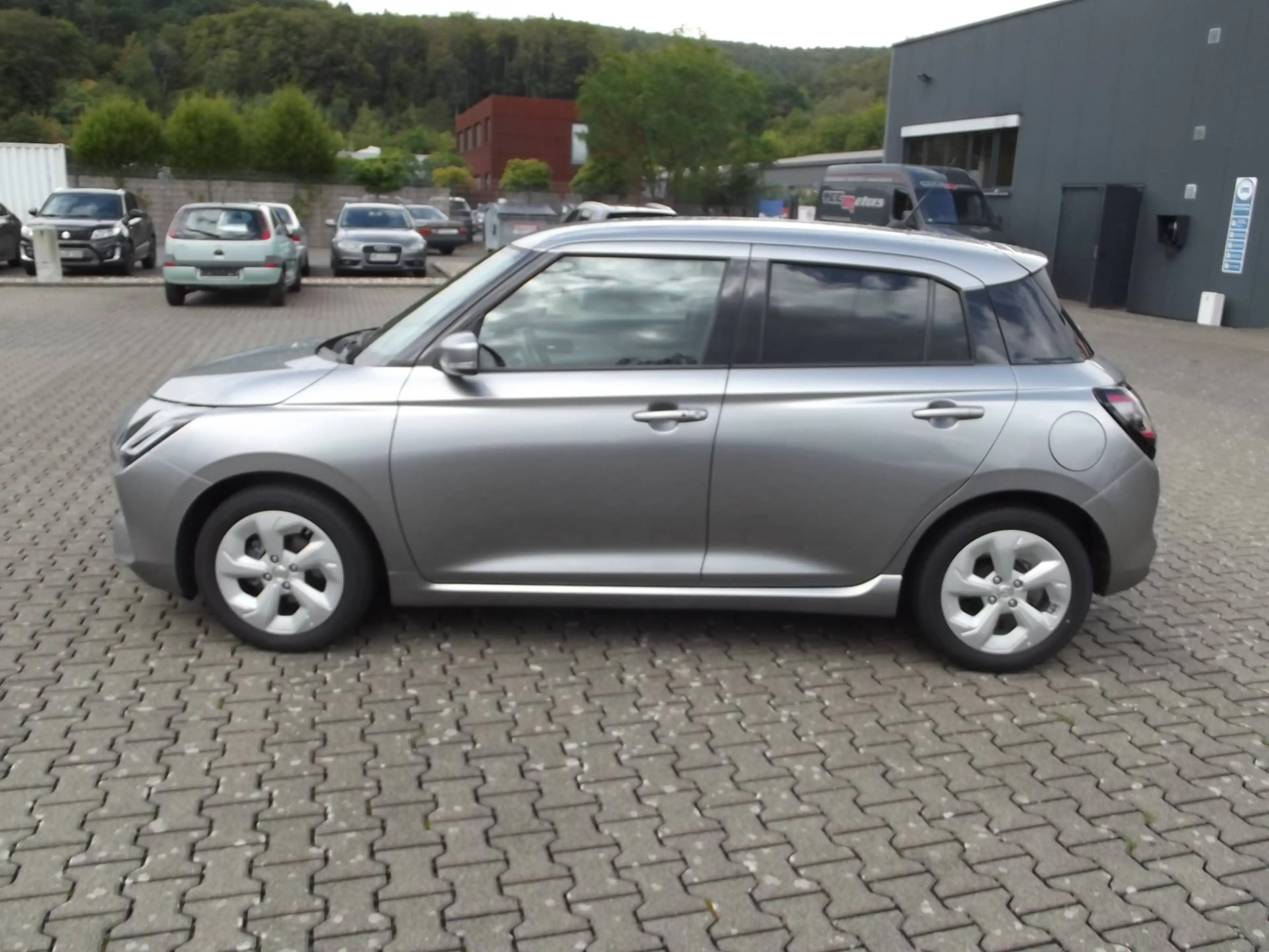 Suzuki Swift Swift 1.2 Dualjet Hybrid MT Comfort + — photo 7