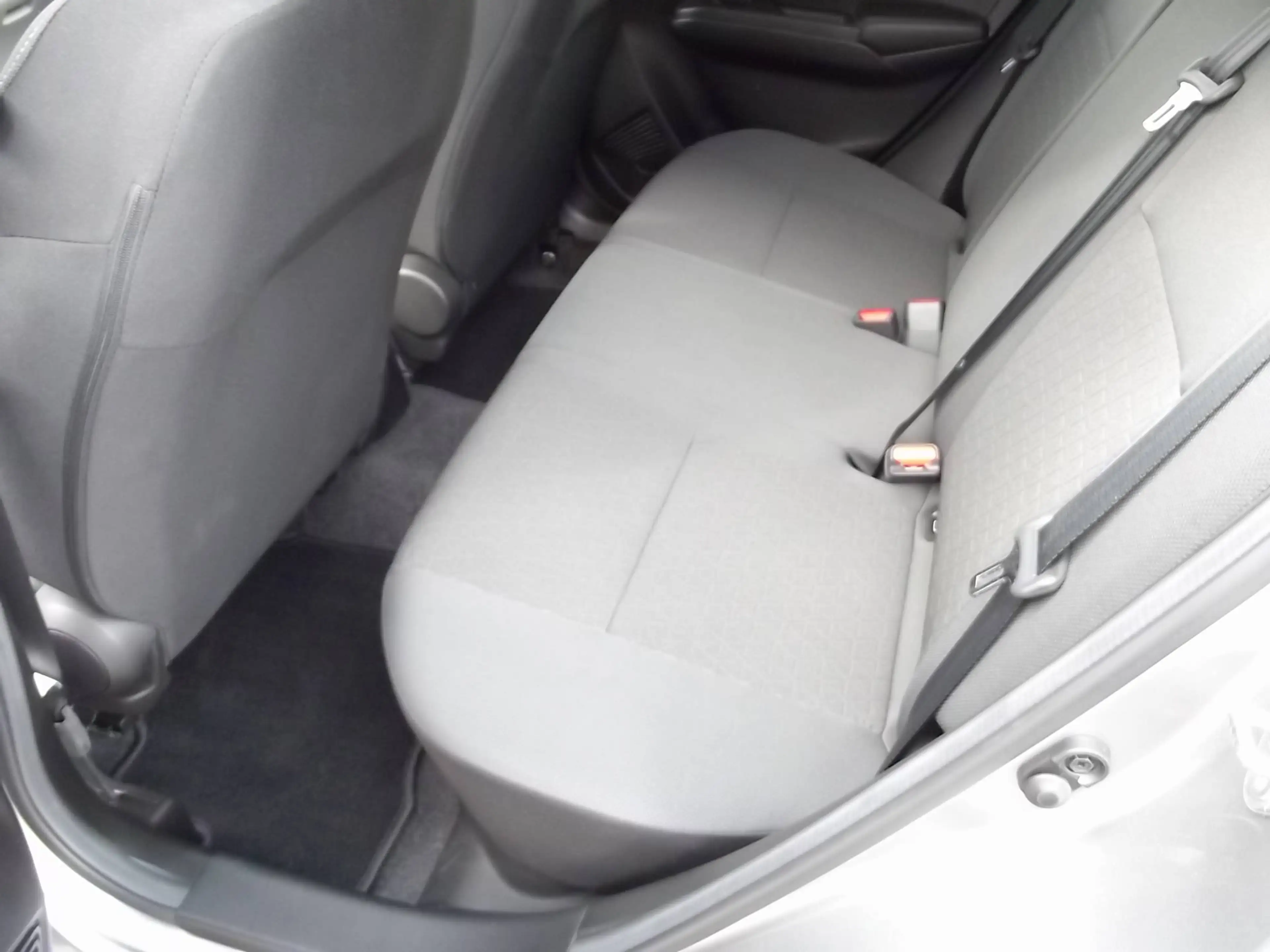 Suzuki Swift Swift 1.2 Dualjet Hybrid MT Comfort + — photo 12