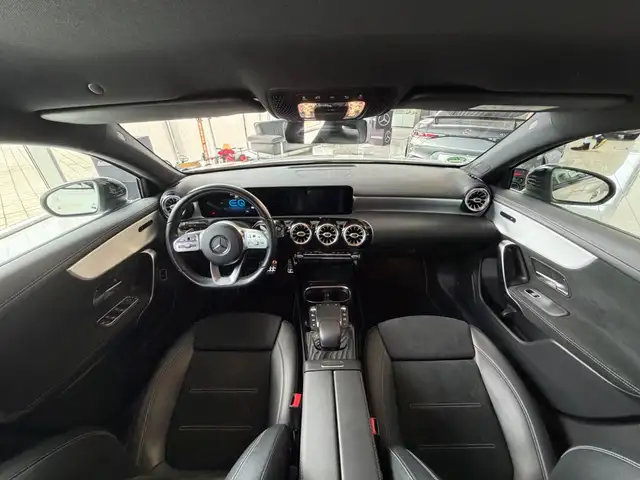 Mercedes-Benz A-Class view 12