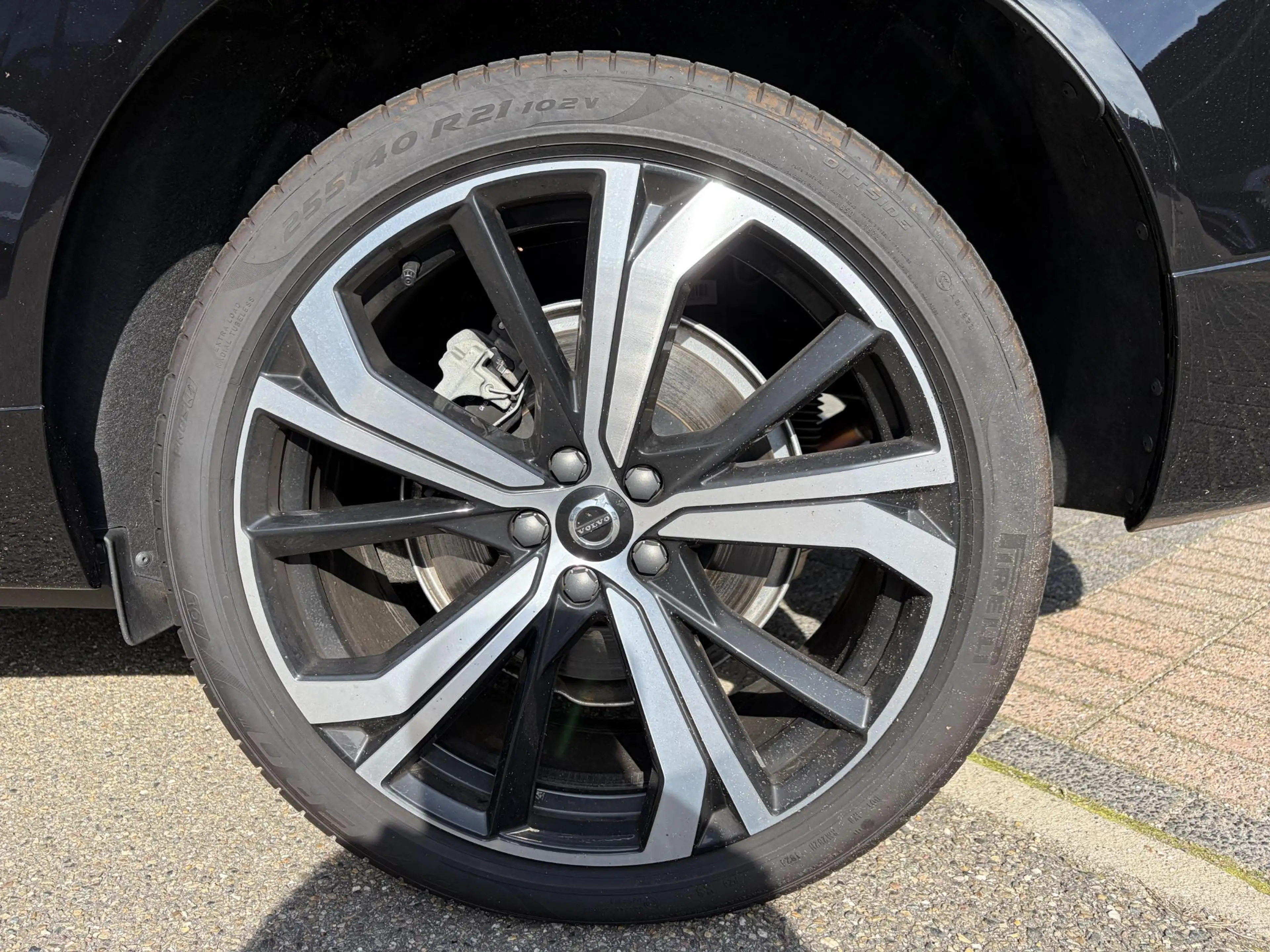 Volvo XC60 2.0 T8 Plug-in hybrid AWD Plus Dark VAN: 52.900,- — photo 16