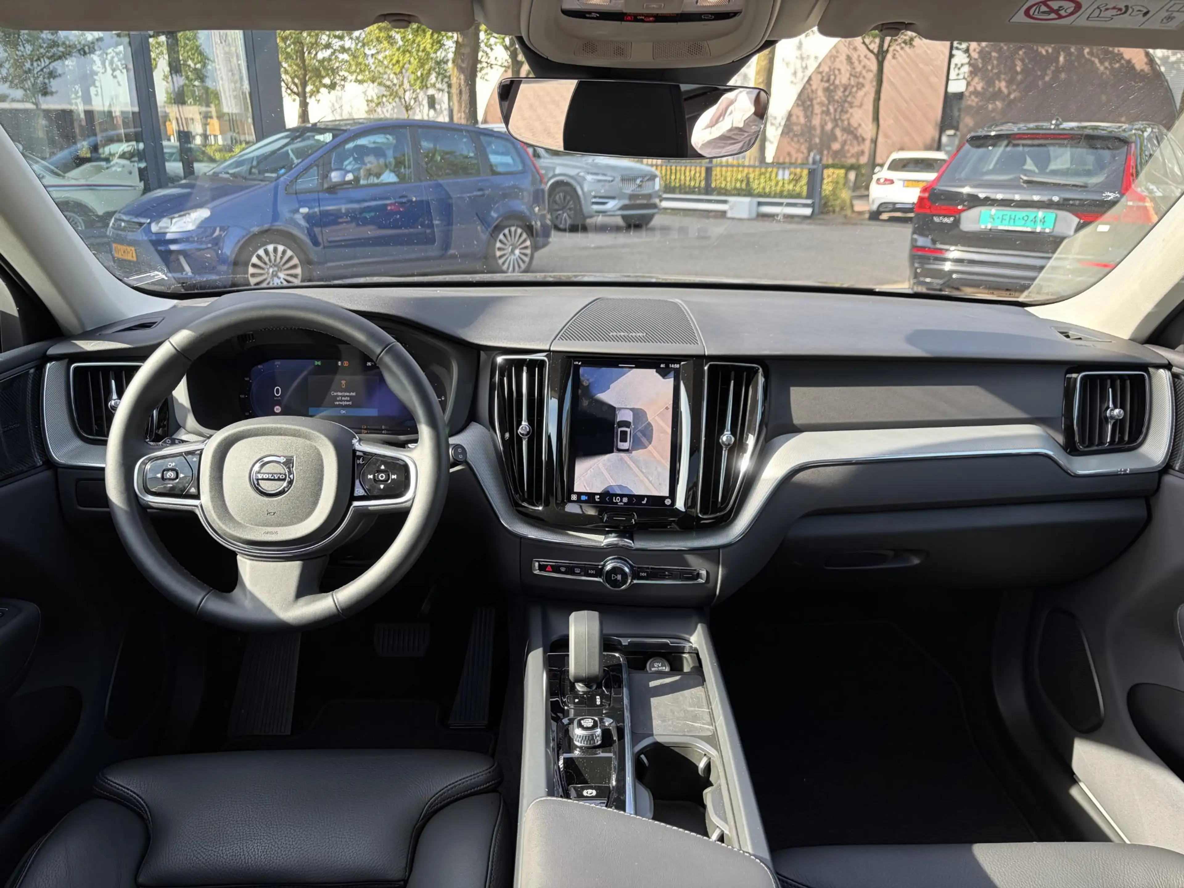 Volvo XC60 2.0 T8 Plug-in hybrid AWD Plus Dark VAN: 52.900,- — photo 18
