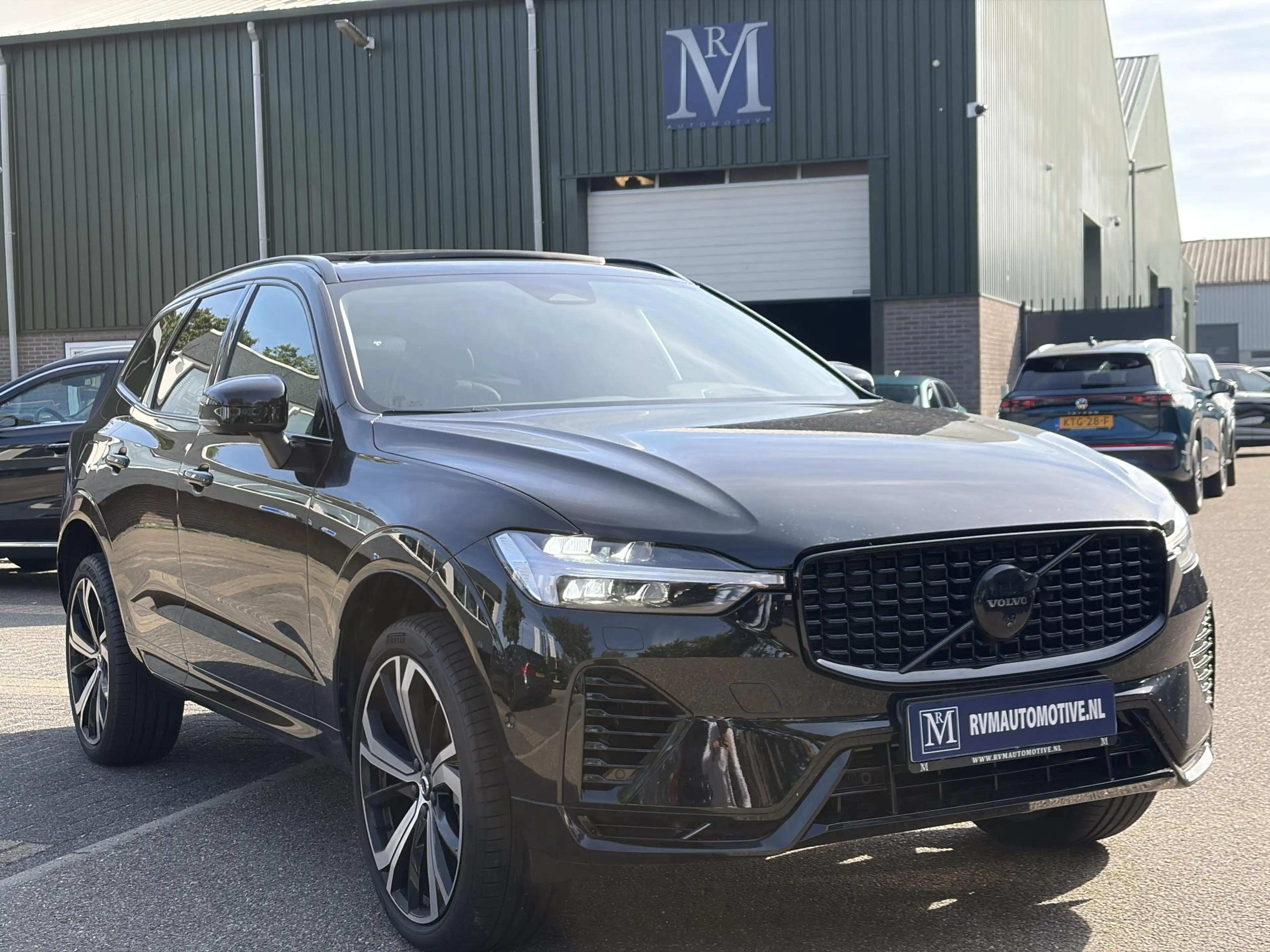 Volvo XC60 2.0 T8 Plug-in hybrid AWD Plus Dark VAN: 52.900,- — photo 9