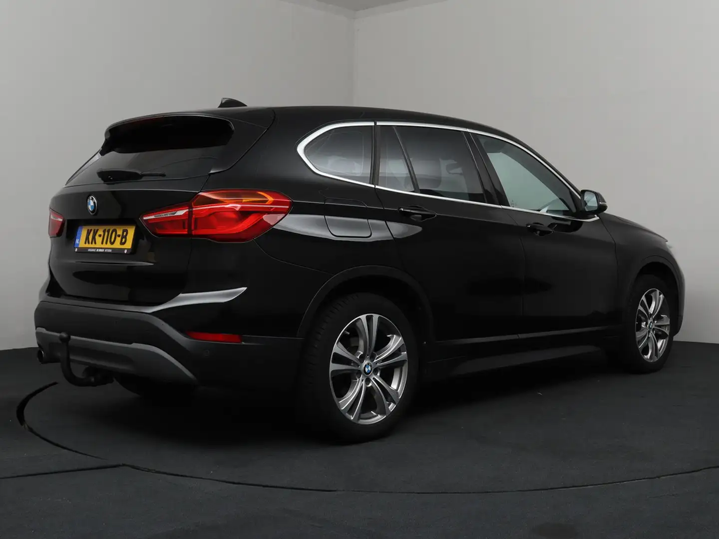 BMW X1 sDrive18i Centennial High Executive | Navigatie | Nero - 2