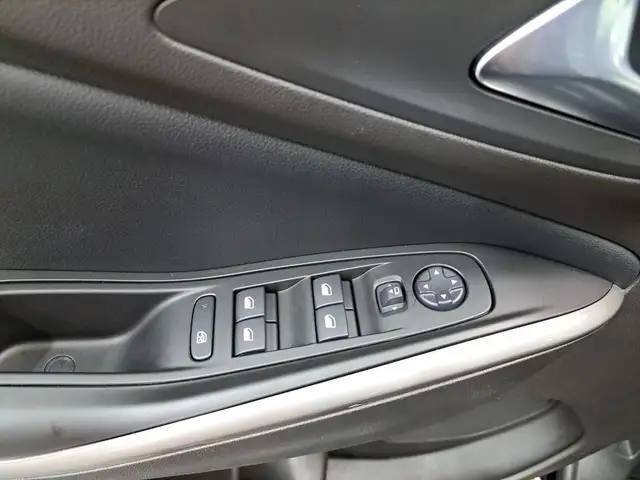 Opel Grandland view 10