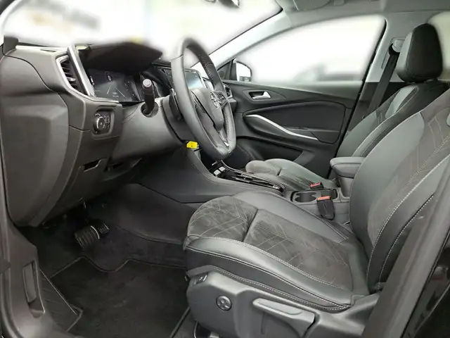 Opel Grandland view 8
