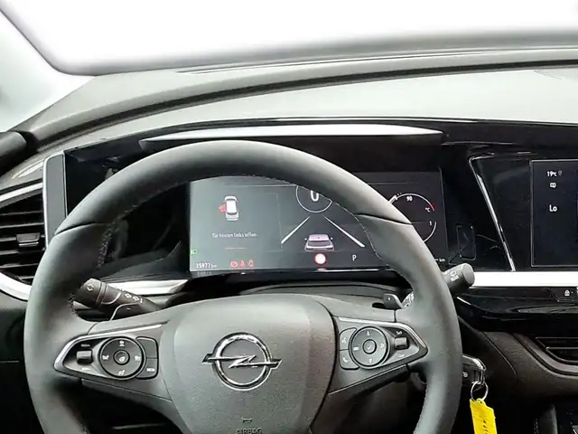 Opel Grandland view 13